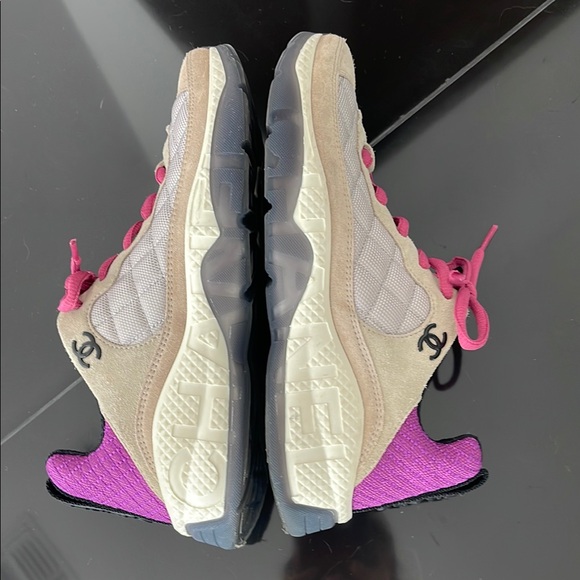 CHANEL Women's Beige and Pink Sneakers - Picture 8 of 15